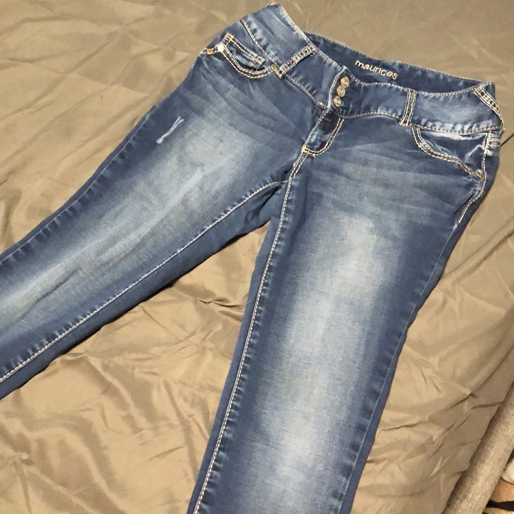 Women’s jeans.